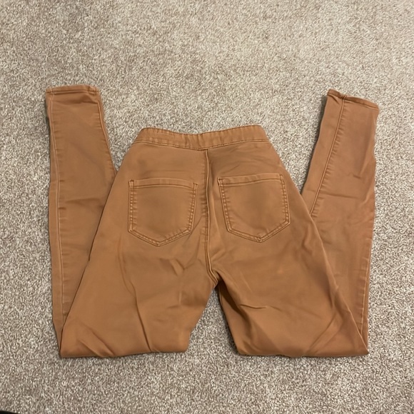 High Waist Jeans - Picture 5 of 6